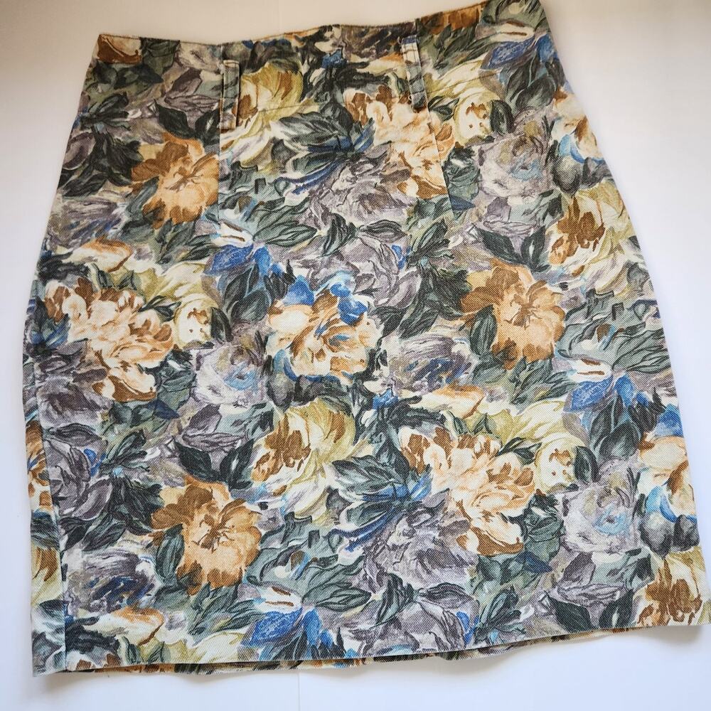 Mainframe Size 11 Multi-Colored Floral Denim Skirt